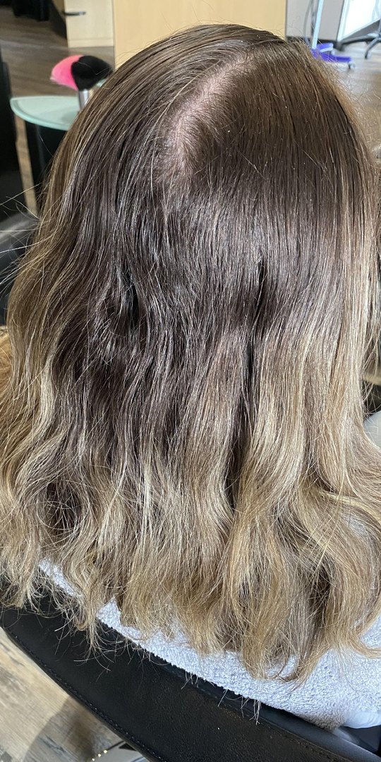 Avant, Balayage sur base châtain foncé