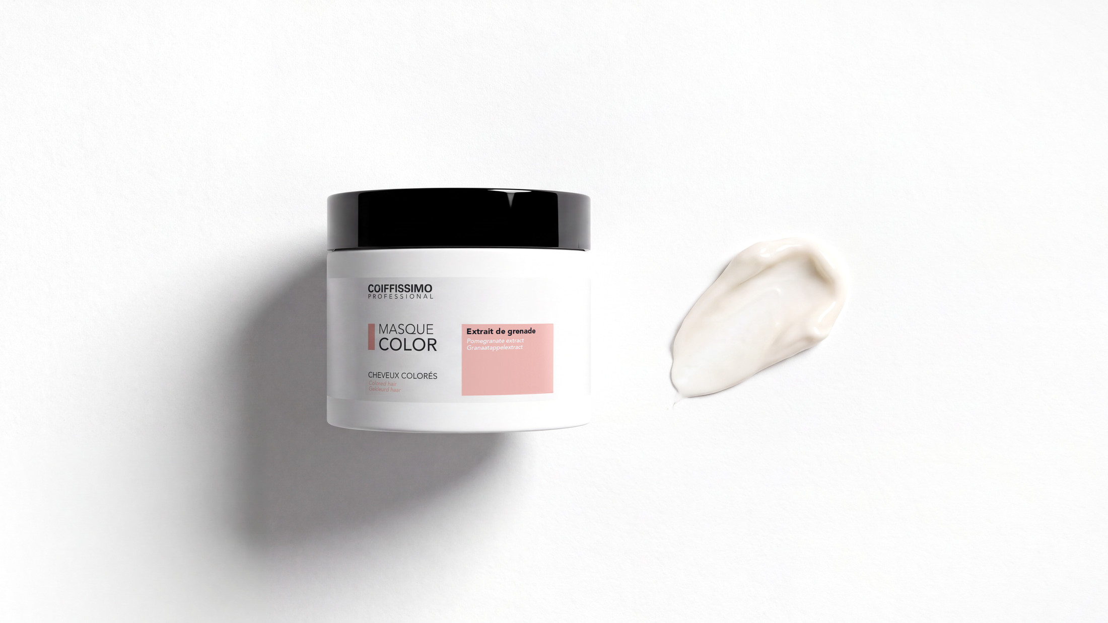Masque cheveux colorés et sa texture crème, vue de dessus