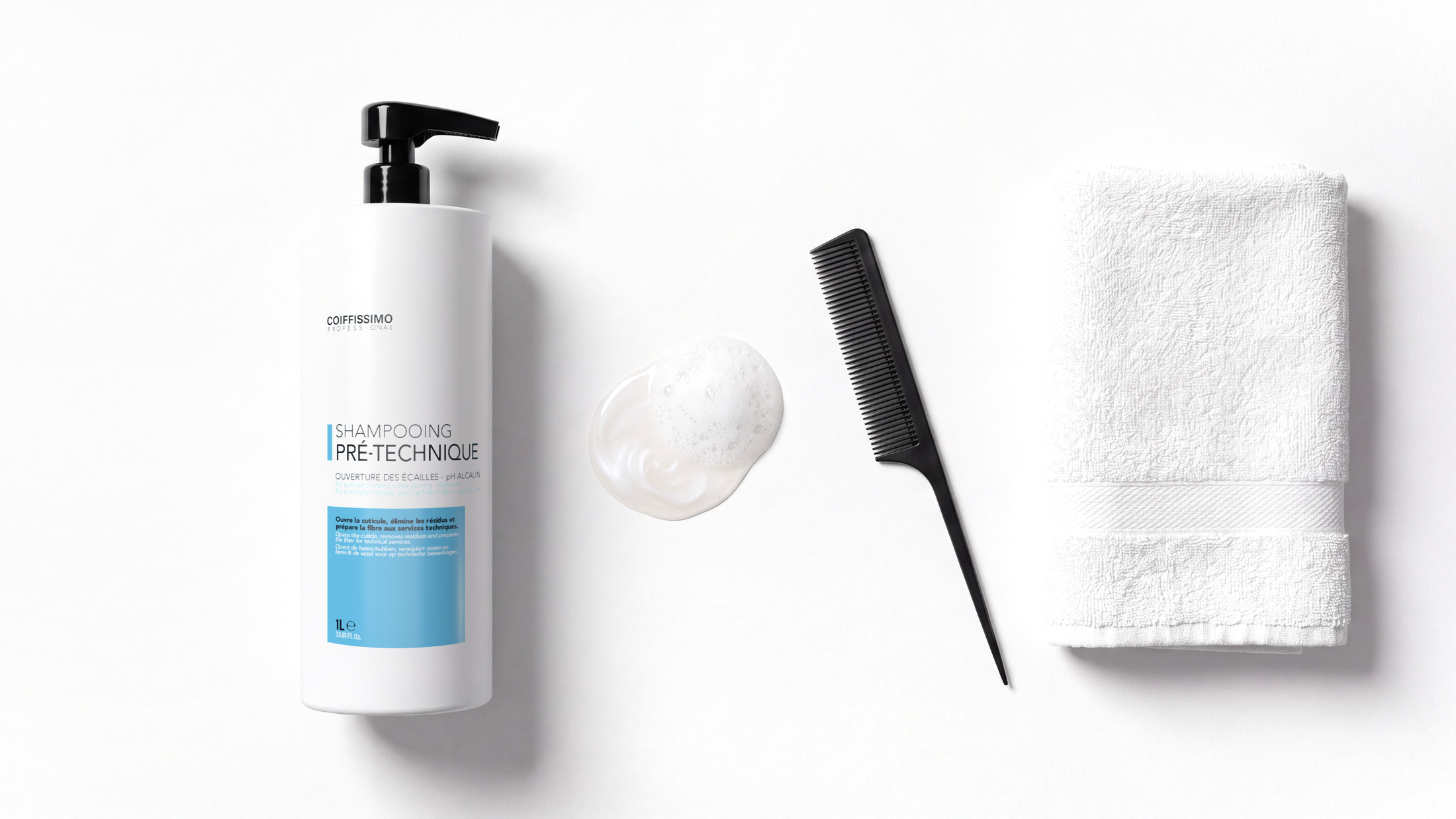 Shampooing pré-technique Coiffissimo au bac, vue de dessus